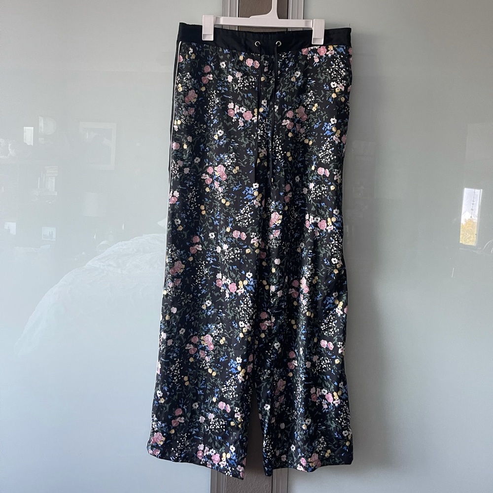 Drawstring satin jumpsuit floral pants size large